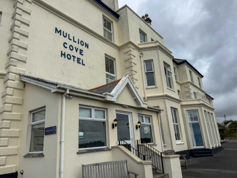 Mullion Spa