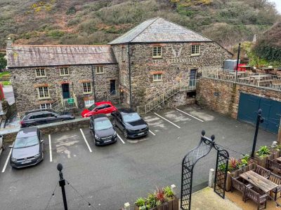 The Wellington Hotel