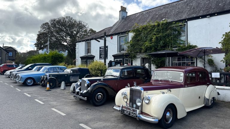 St Keverne - White Hart-2